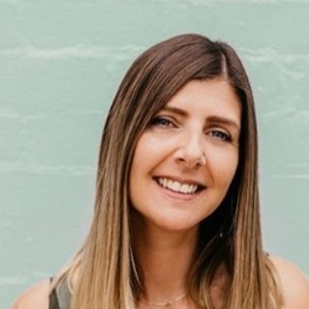 Sarah Smith, who teaches the 1-2-1 course in your home